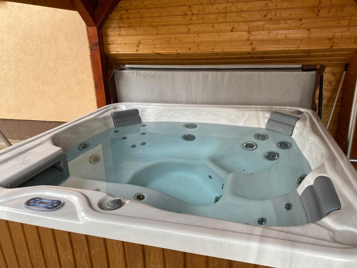 Sweet Home Apartman Hajdúszoboszló Екстериор снимка